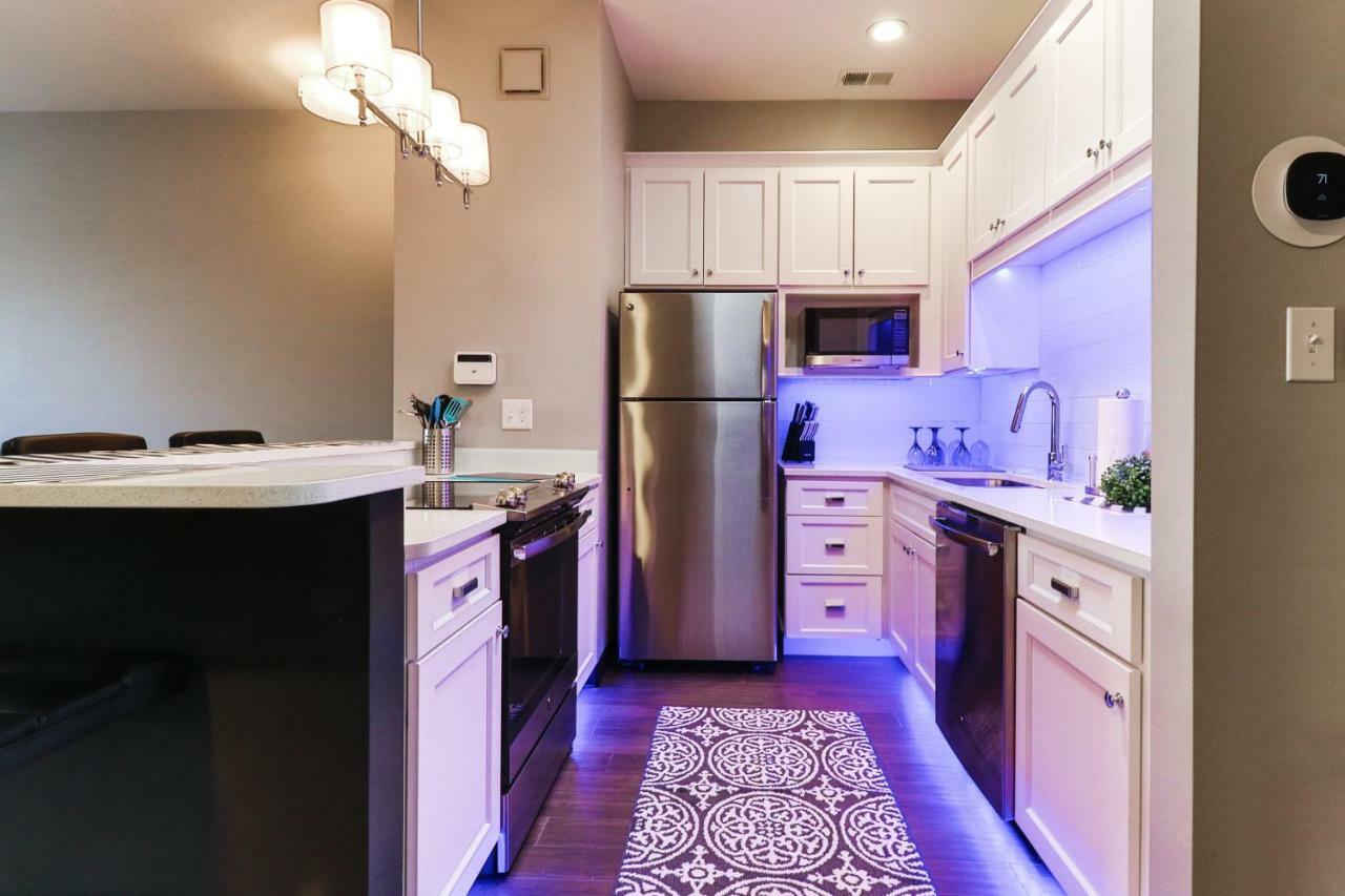 Luxury Apt W/ Spectrum Mood Lighting - Historic Cherokee Street Antique Row Меріленд-Гайтс Екстер'єр фото